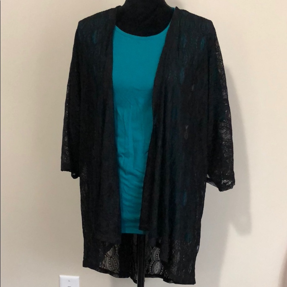 LuLaRoe Small Black Lindsay